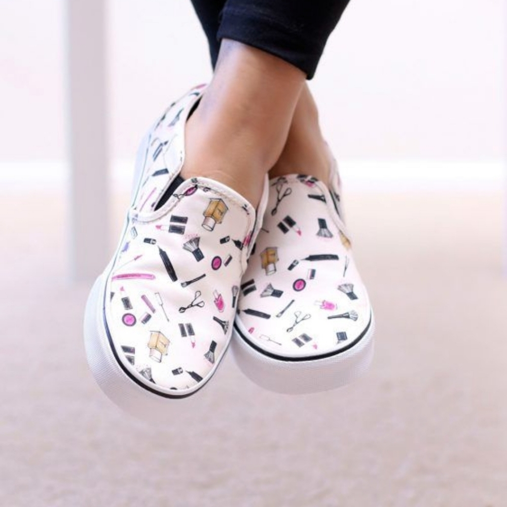 Cosmetic vans